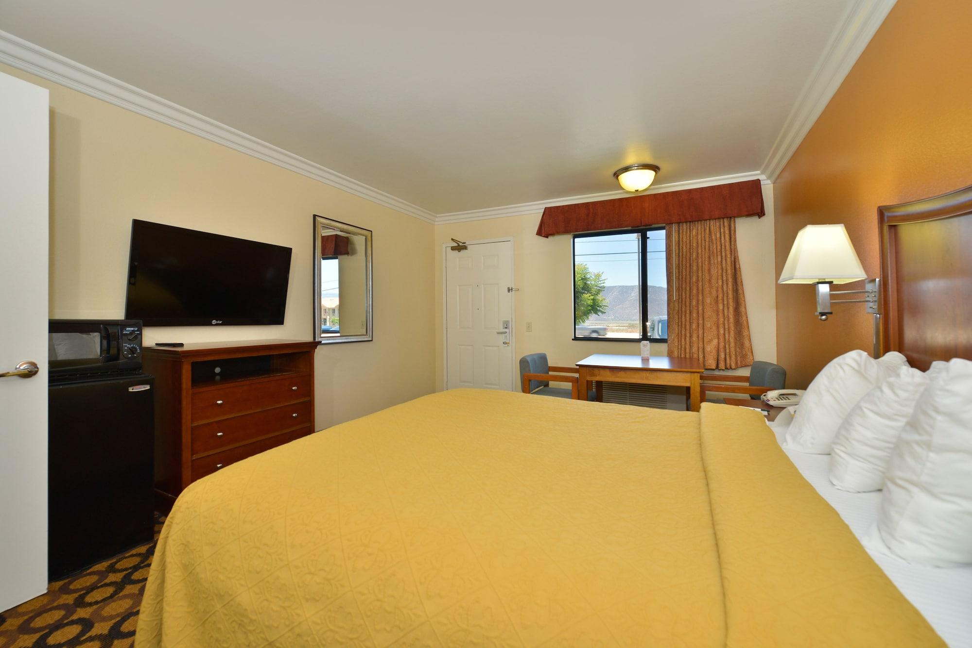 Quality Inn Lake Elsinore I-15 Eksteriør billede