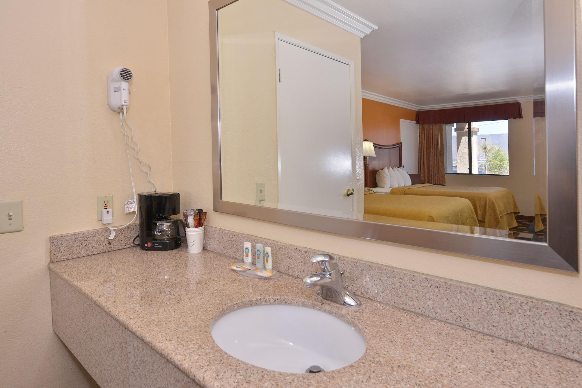 Quality Inn Lake Elsinore I-15 Eksteriør billede
