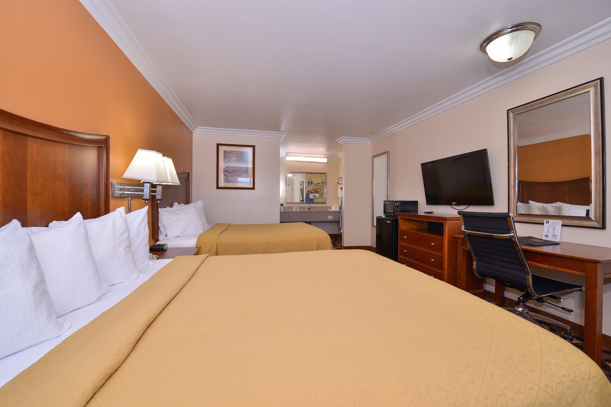 Quality Inn Lake Elsinore I-15 Eksteriør billede