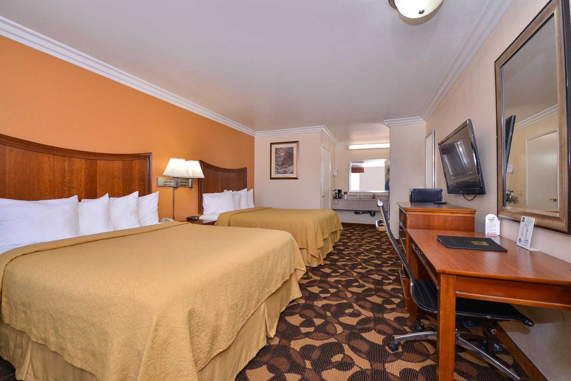 Quality Inn Lake Elsinore I-15 Eksteriør billede