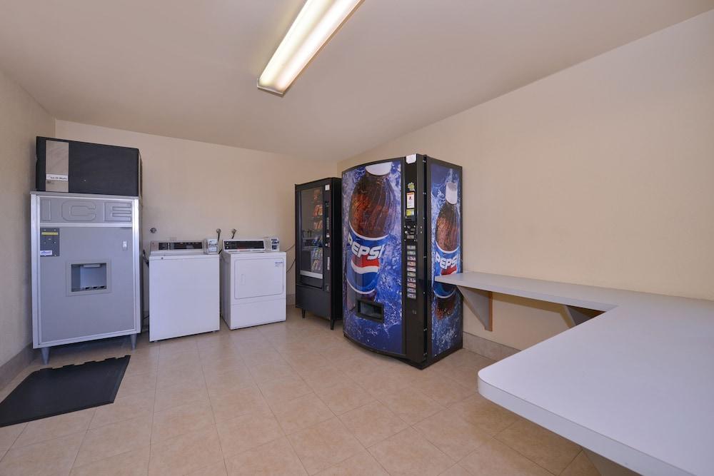Quality Inn Lake Elsinore I-15 Eksteriør billede