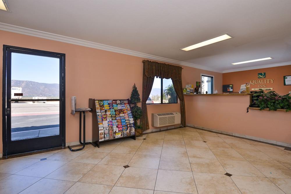 Quality Inn Lake Elsinore I-15 Eksteriør billede