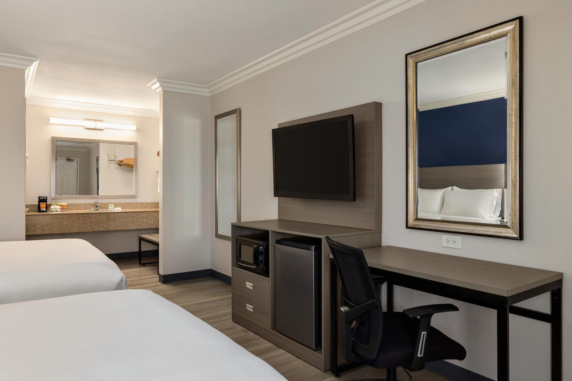 Quality Inn Lake Elsinore I-15 Eksteriør billede