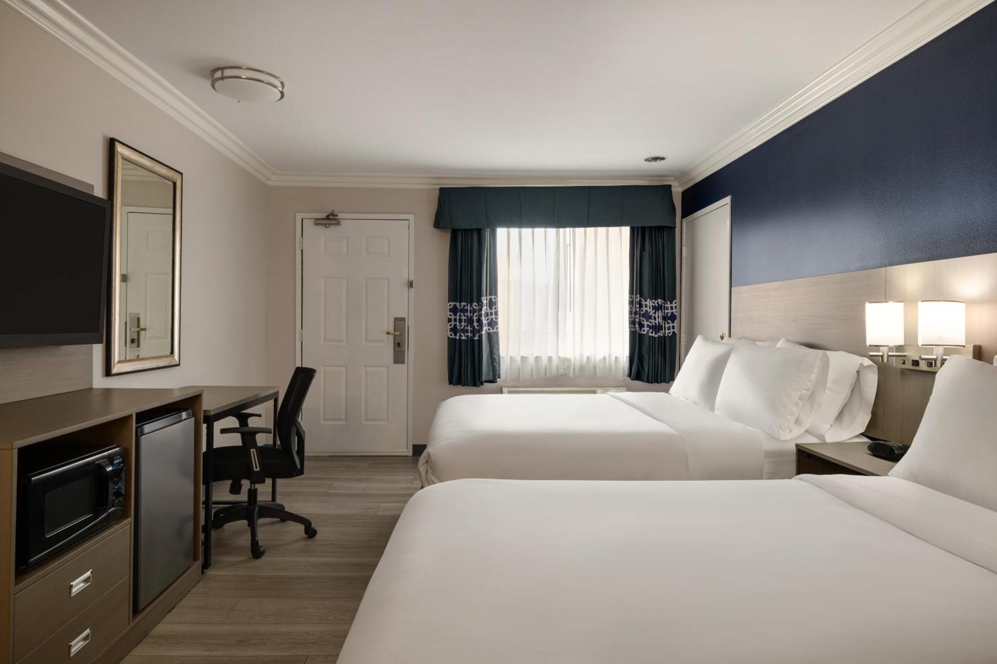 Quality Inn Lake Elsinore I-15 Eksteriør billede