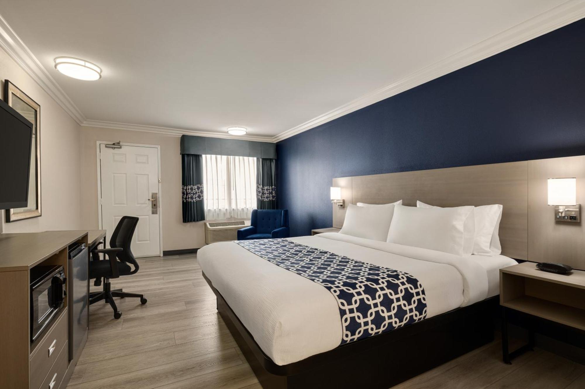Quality Inn Lake Elsinore I-15 Eksteriør billede