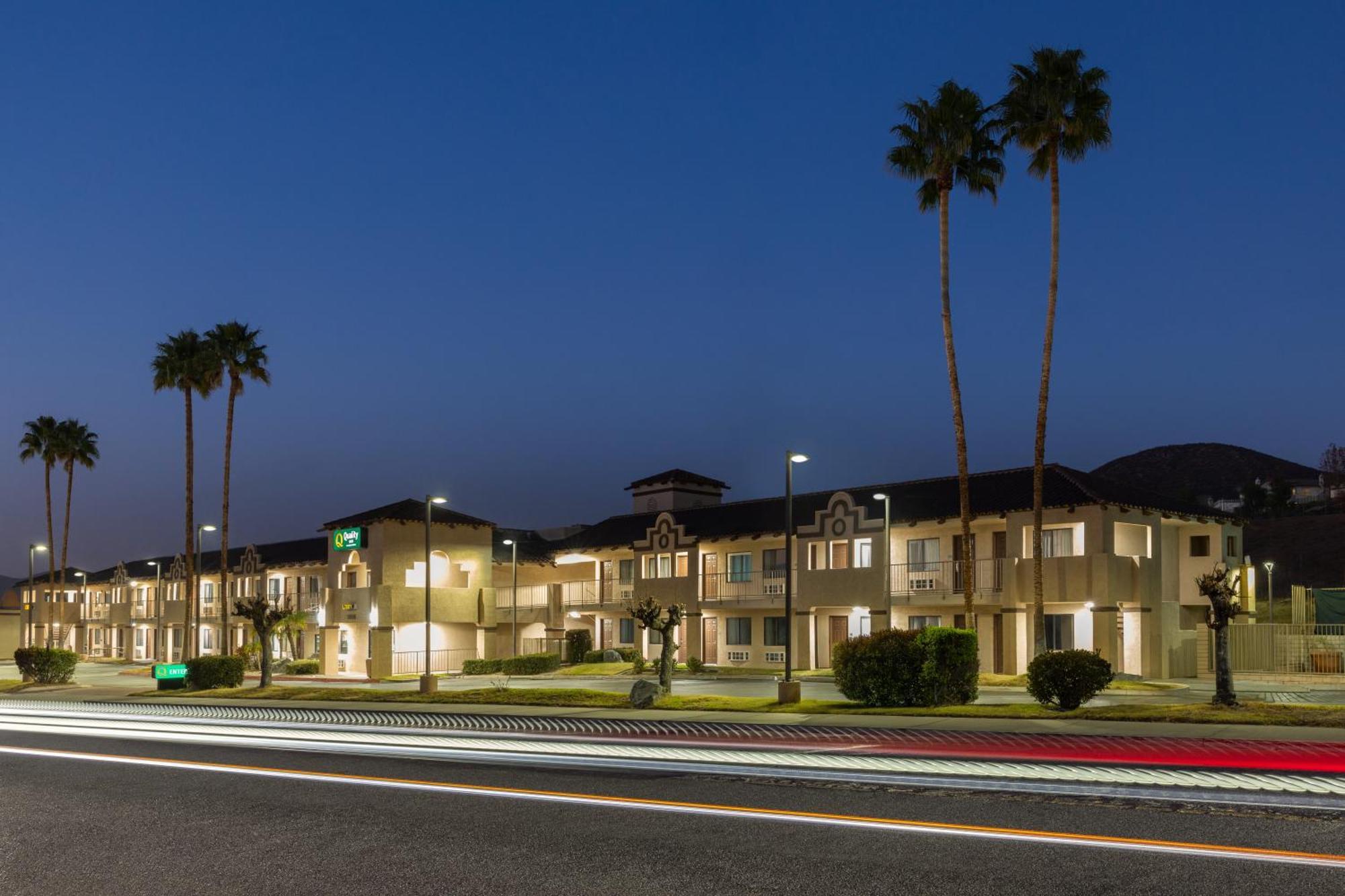 Quality Inn Lake Elsinore I-15 Eksteriør billede