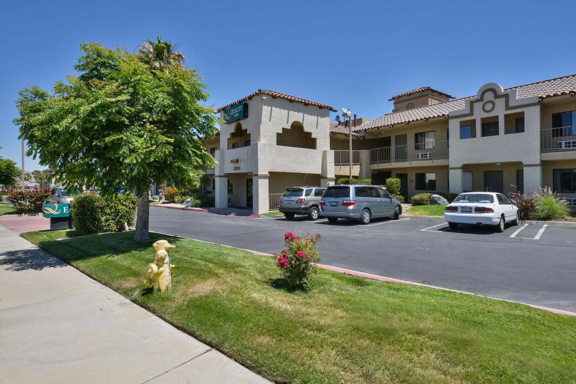 Quality Inn Lake Elsinore I-15 Eksteriør billede